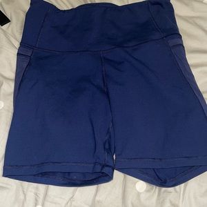 Active workout shorts
